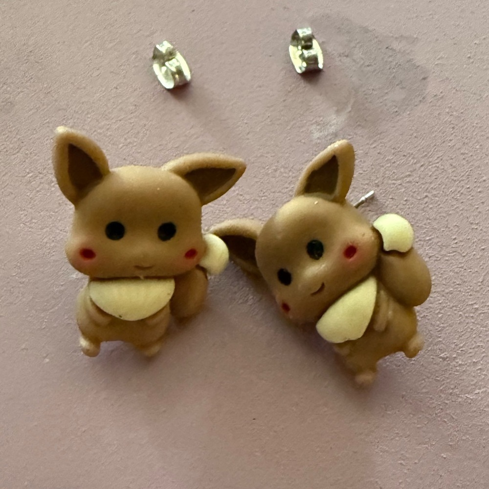 Pokemon Eavee Earnings